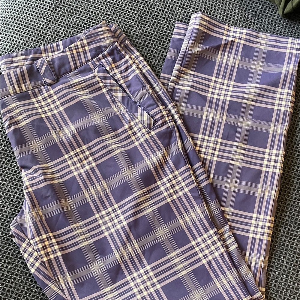 NikeGolf Tour Performance DRI-FIT plaid pants 14 and Liz sweater Xl - Picture 5 of 6